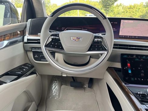 New 2025 Cadillac Escalade Sport Platinum image 13