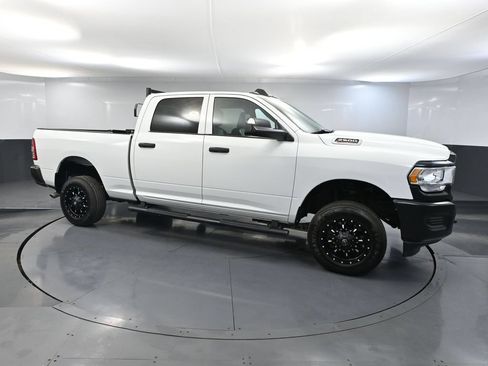 Used 2022 RAM 2500 Tradesman AWD/4WD image 4