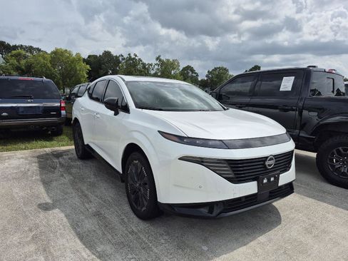 Used 2025 Nissan Murano Platinum AWD/4WD image 2