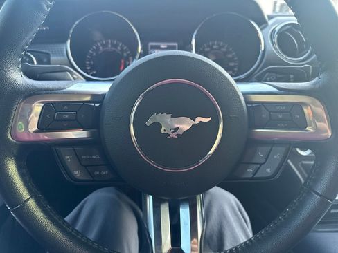 Used 2017 Ford Mustang GT Premium w/ GT Performance Package RWD image 11