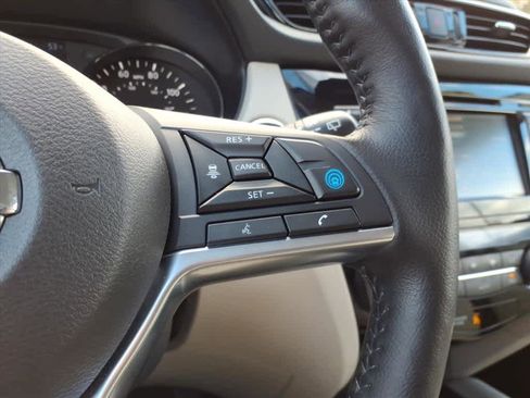 Certified 2022 Nissan Rogue Sport SV w/ Technology Package image 24