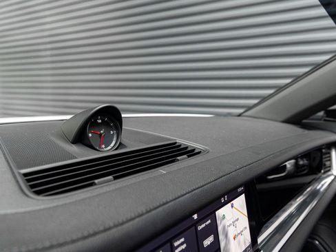 Certified 2020 Porsche Panamera image 20