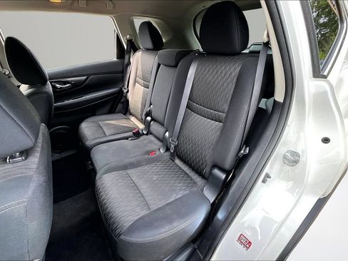 Used 2017 Nissan Rogue S AWD/4WD image 22