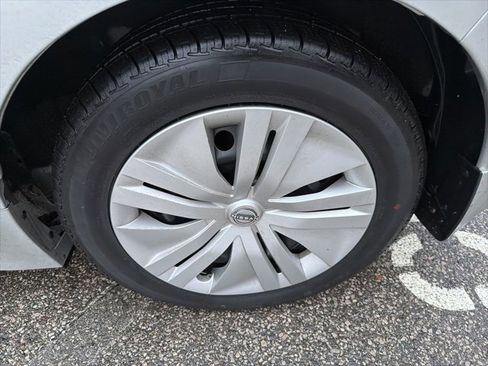 Used 2023 Nissan Leaf S image 25