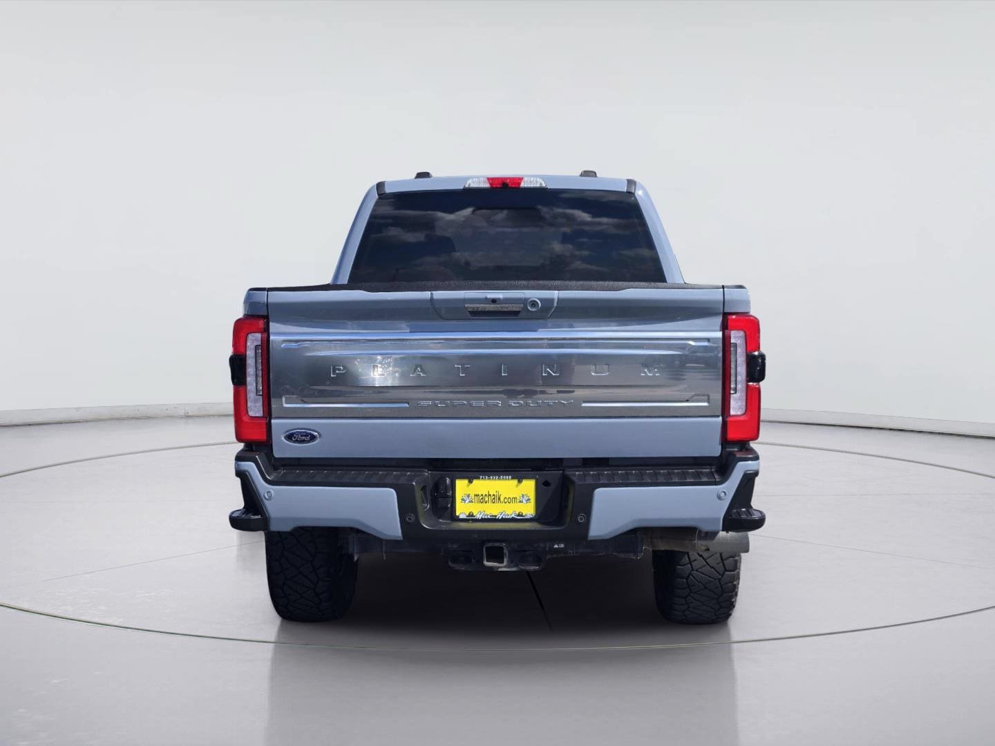 Used 2024 Ford F250 Platinum w/ FX4 Off-Road Package AWD/4WD image 7