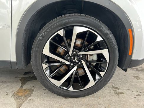 Used 2024 Mitsubishi Outlander SE FWD image 22