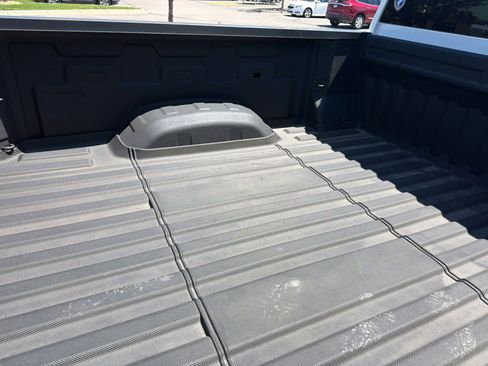 Used 2024 GMC Sierra 2500 Pro w/ Convenience Package AWD/4WD image 6