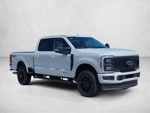 New 2026 Ford F250 Lariat w/ Black Appearance Package AWD/4WD image 5