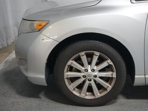 Used 2010 Toyota Venza FWD image 5