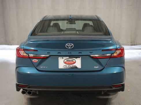 New 2026 Toyota Camry SE image 7