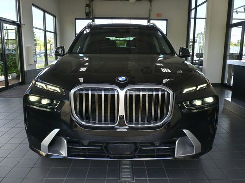 Certified 2023 BMW X7 xDrive40i w/ Executive Package image 8