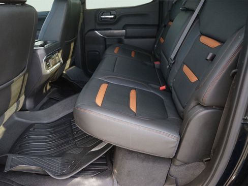 Used 2019 GMC Sierra 1500 AT4 w/ AT4 Premium Package AWD/4WD image 12