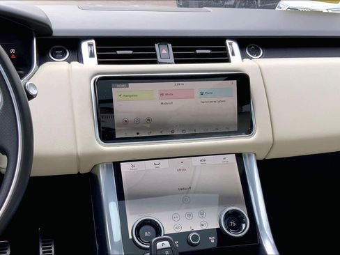 Used 2022 Land Rover Range Rover Sport HSE Silver Edition image 7