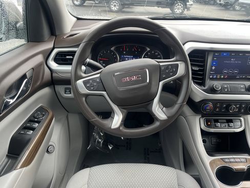 Used 2023 GMC Acadia SLE w/ Driver Convenience Package image 29