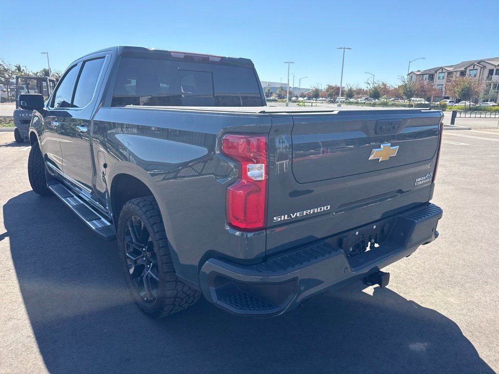 Used 2026 Chevrolet Silverado 1500 High Country w/ Technology Package AWD/4WD image 15