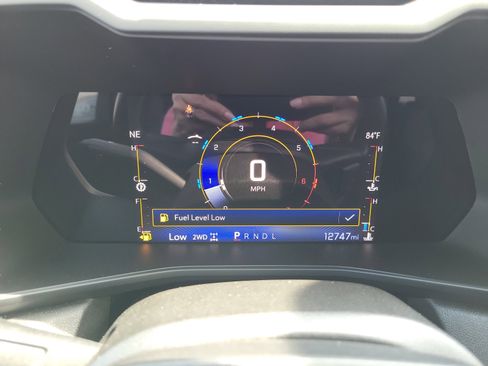 Used 2023 Chevrolet Colorado Trail Boss w/ Technology Package image 31