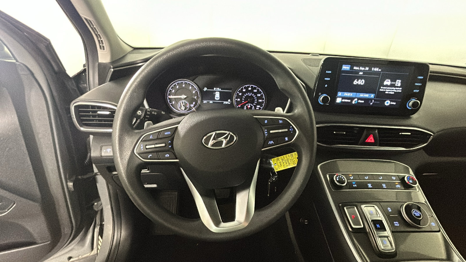 Certified 2023 Hyundai Santa Fe SE FWD image 19