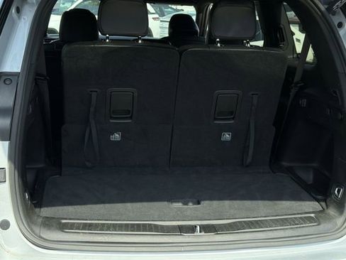 Used 2024 Jeep Grand Cherokee L Laredo image 39