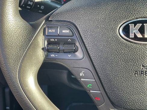 Used 2017 Kia Forte LX w/ Option Group 020 FWD image 15