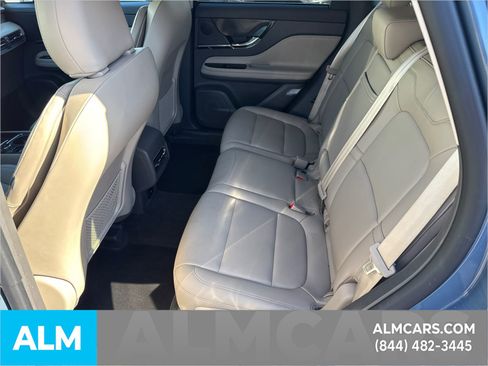 Used 2024 Lincoln Corsair AWD image 27
