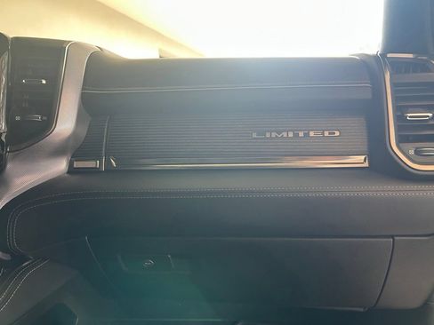 Used 2019 RAM 1500 Limited AWD/4WD image 31