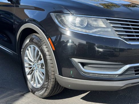 Used 2016 Lincoln MKX Select FWD image 13