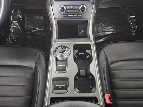 Used 2022 Ford Edge SEL image 36