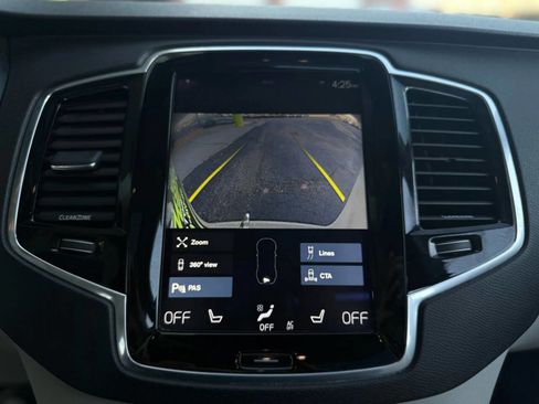 Used 2016 Volvo XC90 T6 Momentum w/ Momentum Plus Package image 27