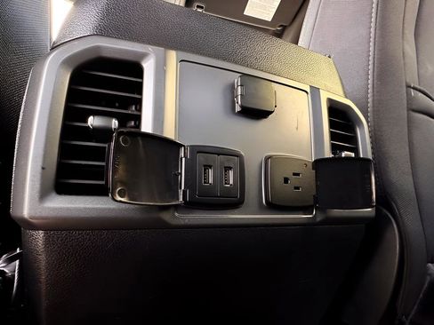 Used 2018 Ford F150 XLT w/ Equipment Group 302A Luxury RWD image 16