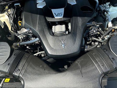 Used 2018 Maserati Ghibli 4d Sedan RWD image 32
