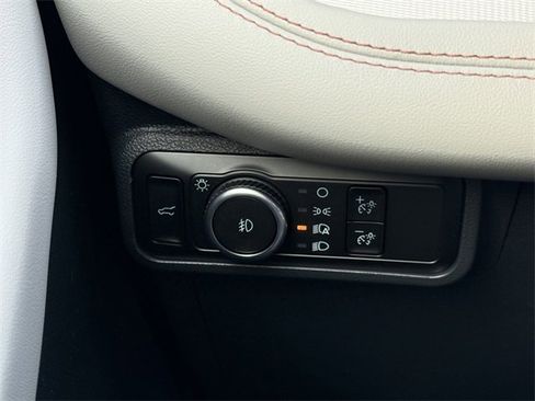 New 2026 Ford Explorer Active w/ Active Comfort Package image 23