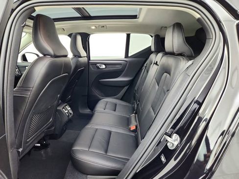 Certified 2023 Volvo XC40 B5 Plus w/ Protection Package Premier image 26