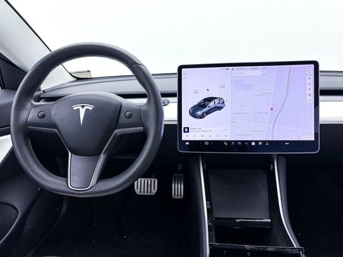 Used 2020 Tesla Model 3 Performance image 5