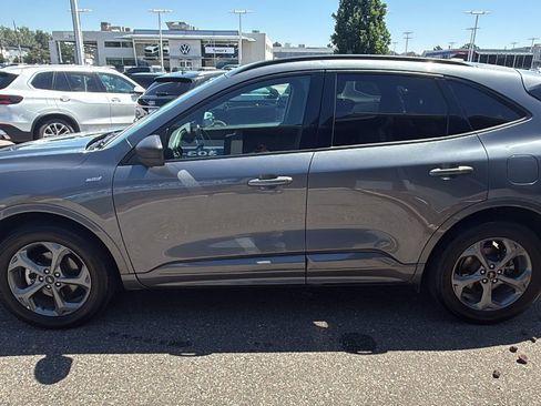 Used 2024 Ford Escape ST-Line image 4