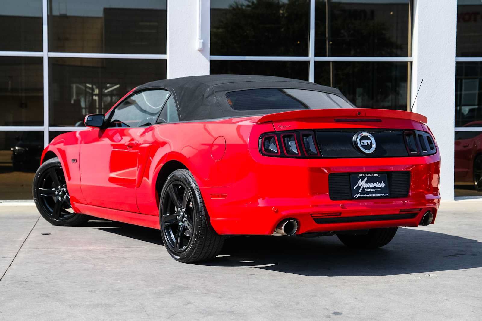 Used 2014 Ford Mustang GT Premium w/ Electronics Package RWD image 14