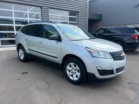 Used 2016 Chevrolet Traverse LS AWD/4WD image 3