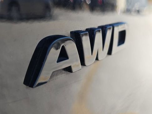 Used 2022 Kia Telluride SX w/ SX Prestige Package image 9