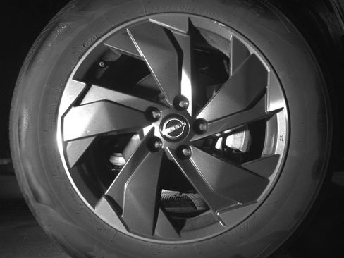 Used 2025 Nissan Rogue SV image 13