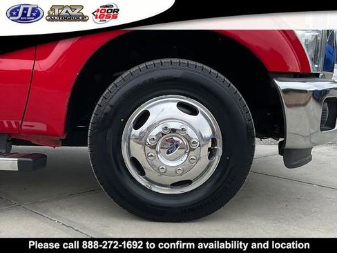 Used 2015 Ford F350 Lariat w/ Chrome Package image 9