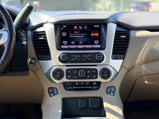 Used 2015 GMC Yukon XL SLT w/ Open Road Package AWD/4WD image 26