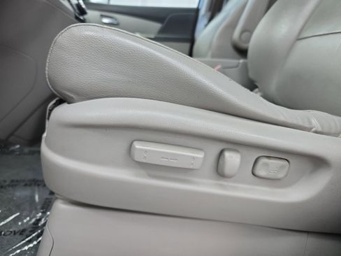 Used 2014 Honda Odyssey EX-L image 29