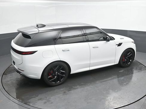 Used 2024 Land Rover Range Rover Sport Dynamic SE AWD/4WD image 31