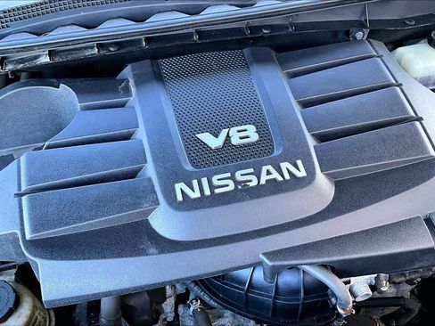 Used 2018 Nissan Titan SL w/ Texas Titan Edition image 31