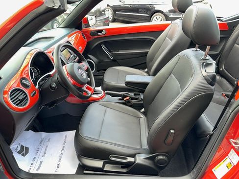Used 2019 Volkswagen Beetle 2.0T S FWD image 6