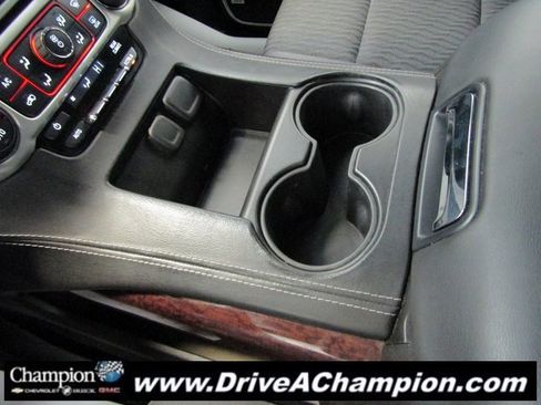 Used 2016 GMC Yukon SLE w/ HD Trailering Package image 36