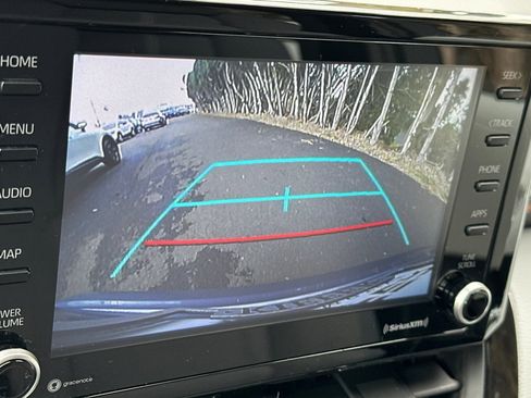 Used 2022 Toyota Corolla SE image 20