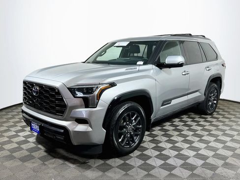 Certified 2023 Toyota Sequoia Platinum AWD/4WD image 3