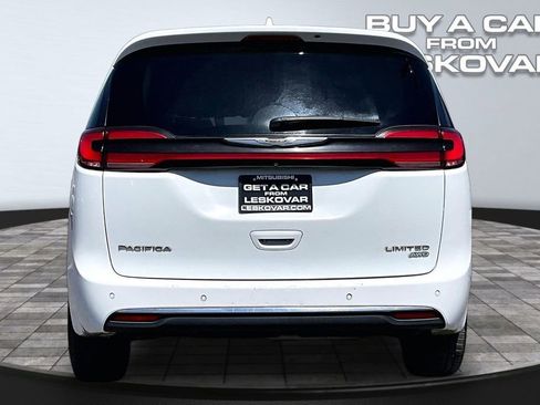 Used 2021 Chrysler Pacifica Limited w/ Premium & Safety Sphere Group AWD/4WD image 4