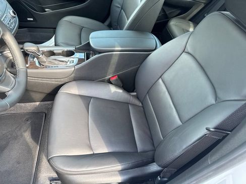 Used 2025 Chevrolet Malibu LT w/ Sport Edition FWD image 20