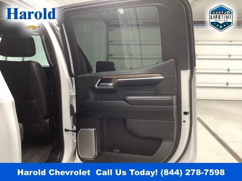 Used 2024 Chevrolet Silverado 1500 High Country w/ High Country Premium Package image 8